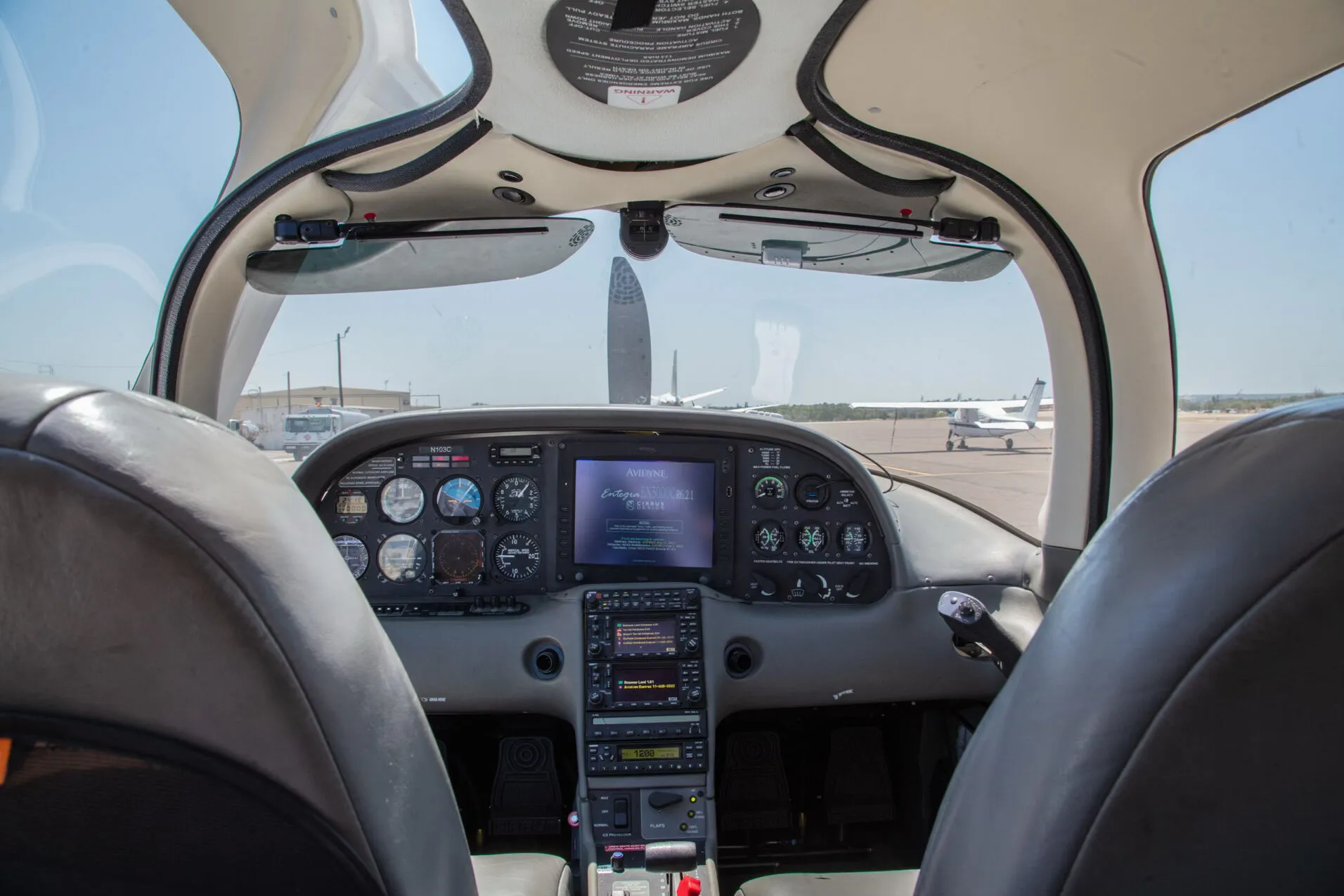 2002 Cirrus SR22