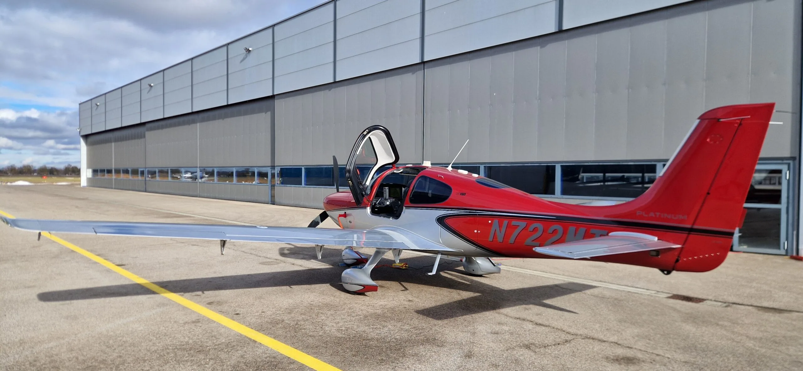2023 Cirrus SR22 G6 GTS