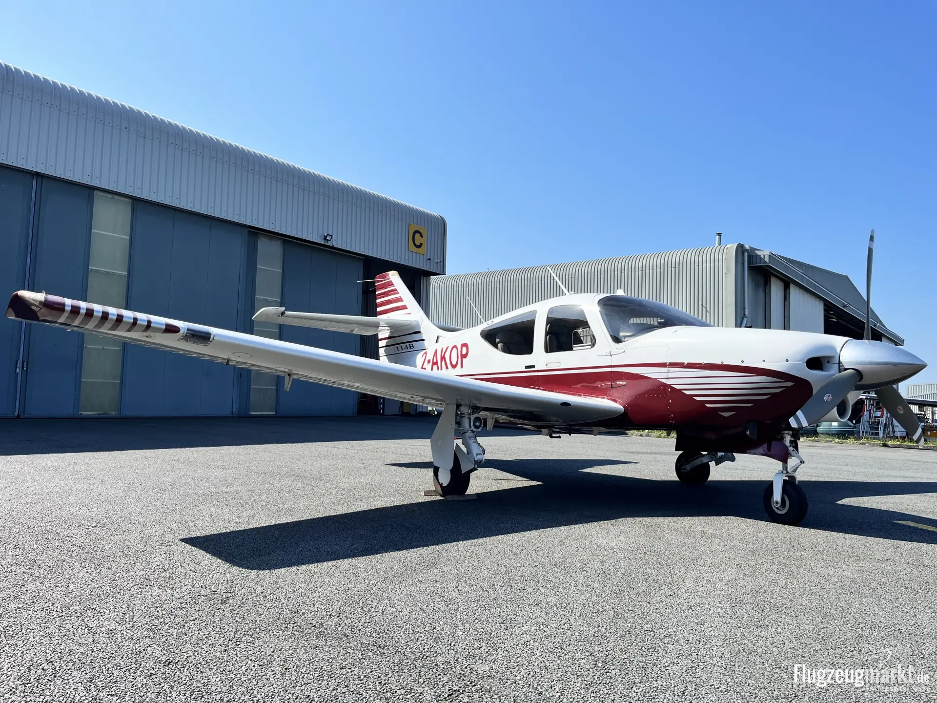 Rockwell Super Commander 114B